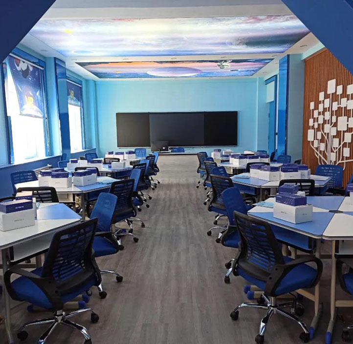广州市增城中学VR创客教室